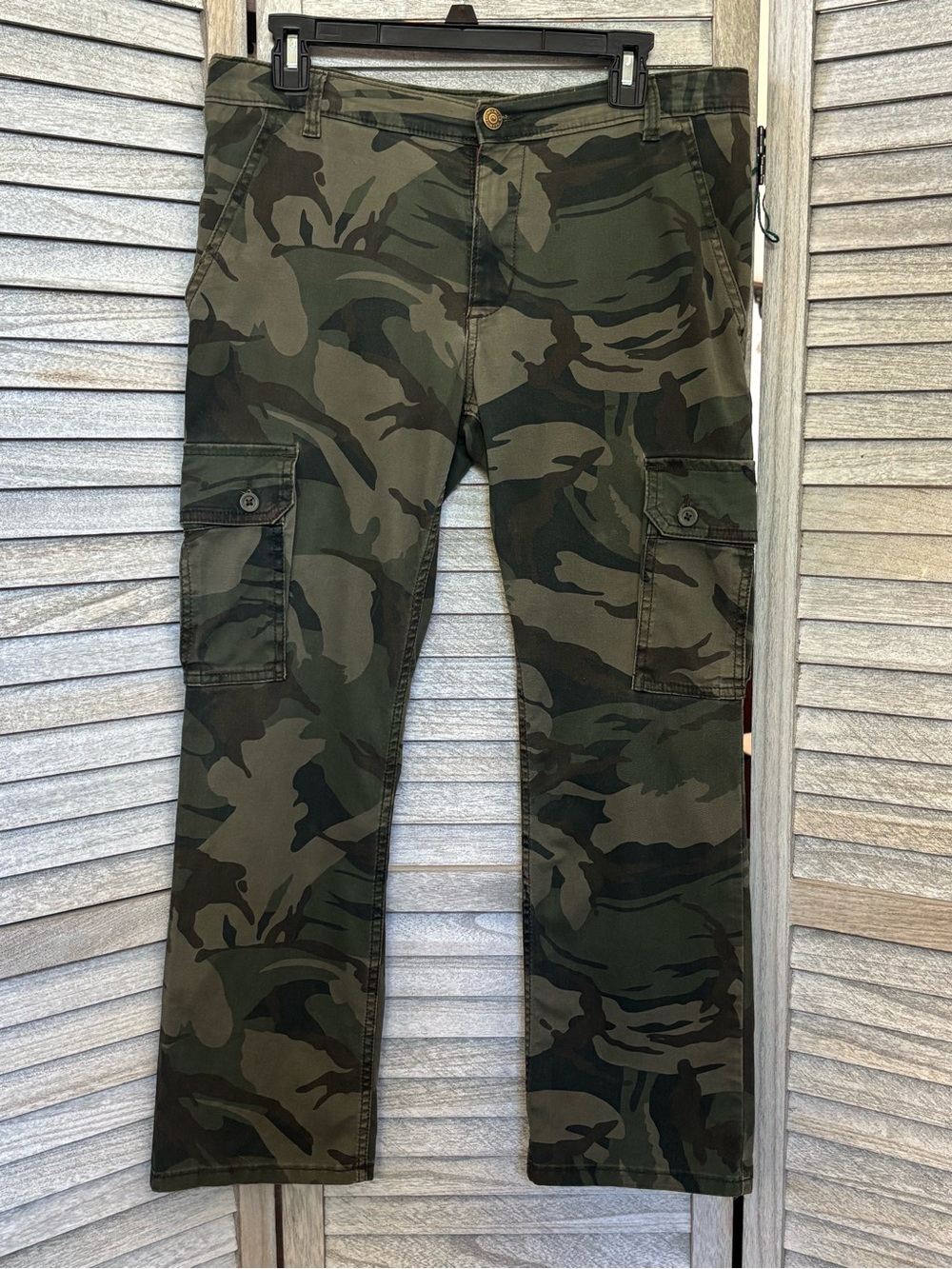 Wrangler Youth Boys Army Camo Cargo Pants SZ 16 Husky Cotton + Stretch Outdoors